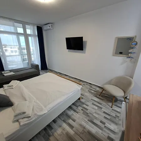 La Playa - Studiouri Pe Plaja Cu Sezlong Inclus Lejlighed *